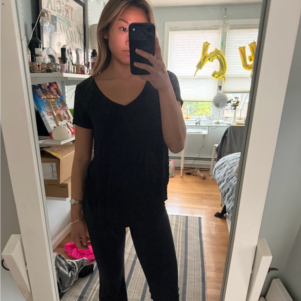 aerie Black V-Neck Short Sleeve Tee